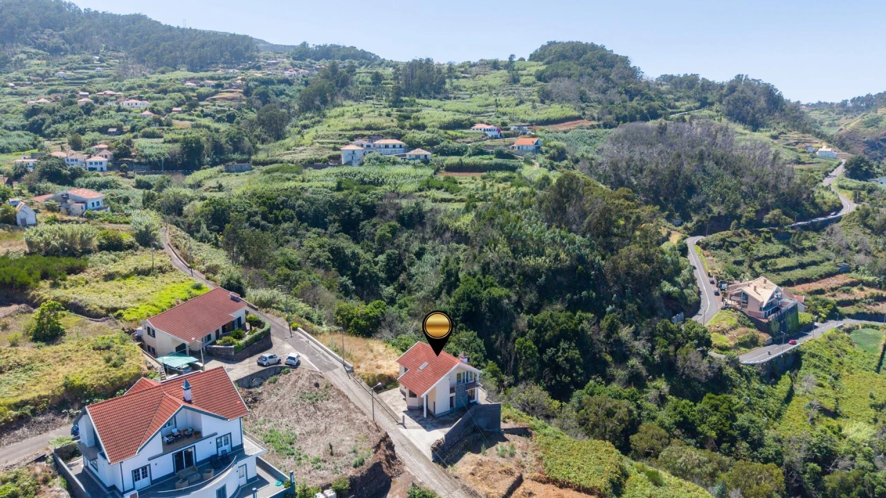 Moradia T3 para Venda em Porto Moniz Foto 12