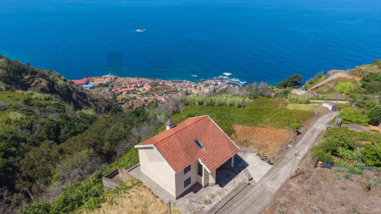 Moradia T3 para Venda em Porto Moniz Foto 19