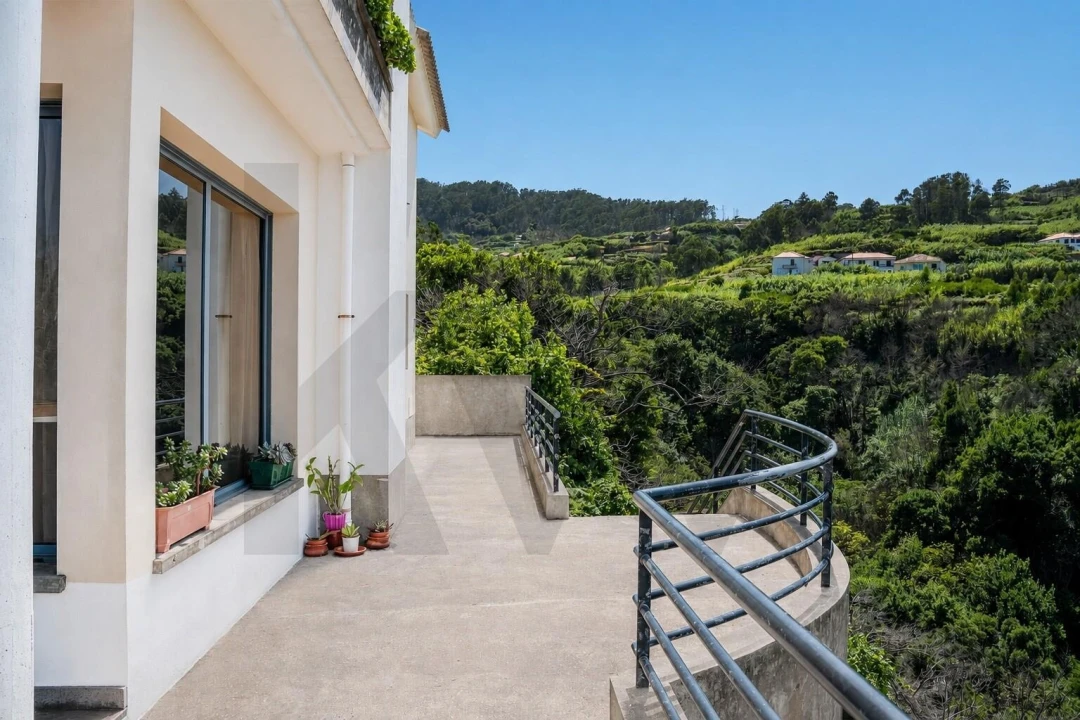 Moradia T3 para Venda em Porto Moniz Foto 25