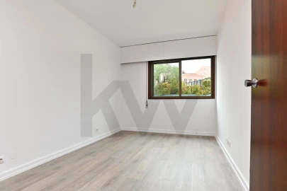 Apartamento T2 para Arrendamento em Estrela