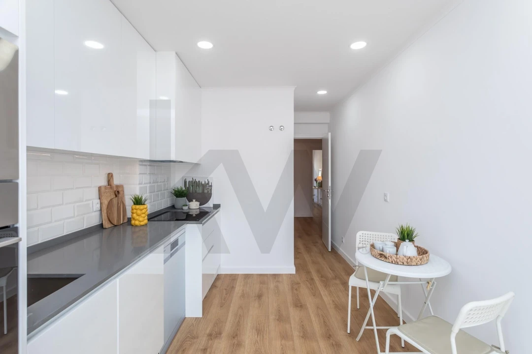 Apartamento T2 para Venda em Marvila Foto 32