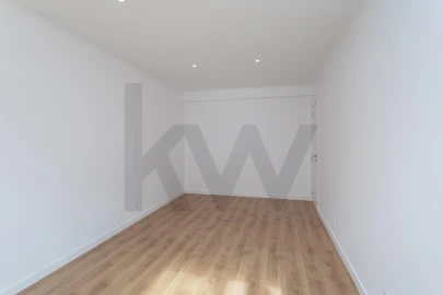 Apartamento T2 para Venda em Marvila