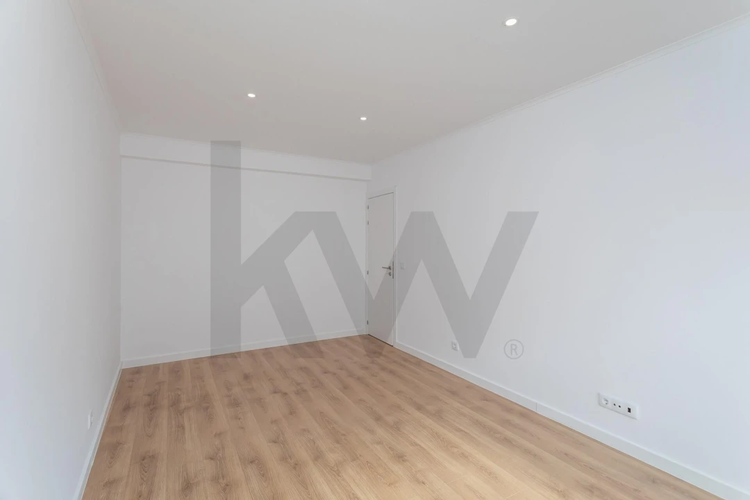 Apartamento T2 para Venda em Marvila Foto 5