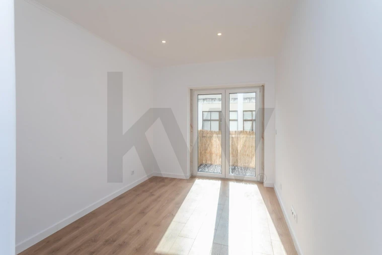 Apartamento T2 para Venda em Marvila Foto 8