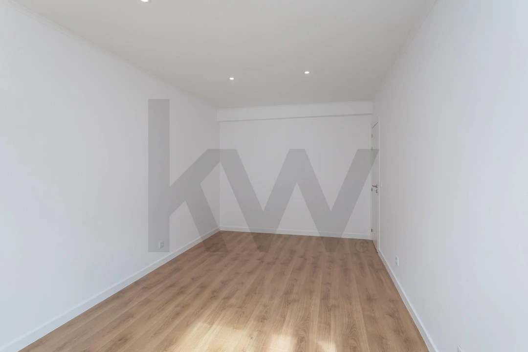 Apartamento T2 para Venda em Marvila Foto 4