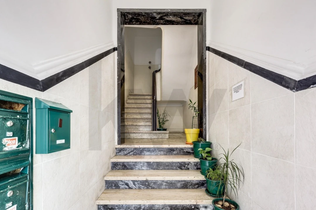 Apartamento T2 para Venda em Venteira Foto 12