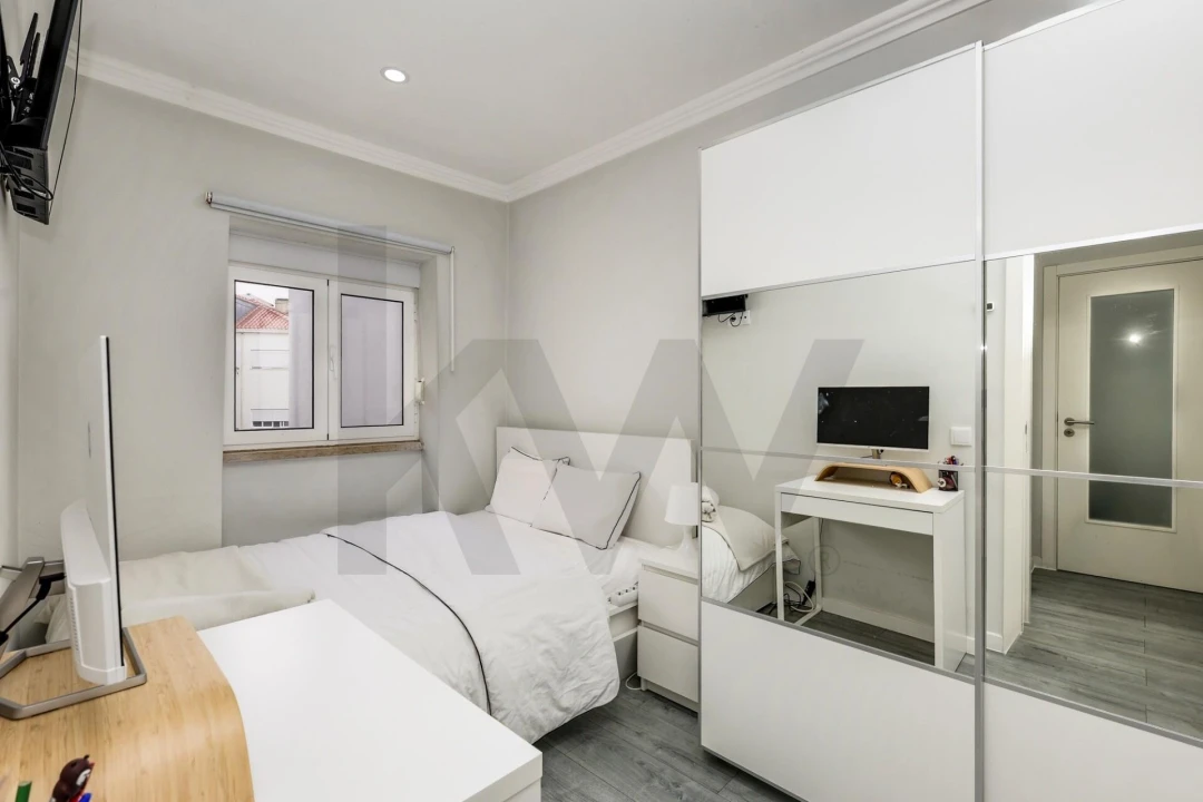 Apartamento T2 para Venda em Venteira Foto 6