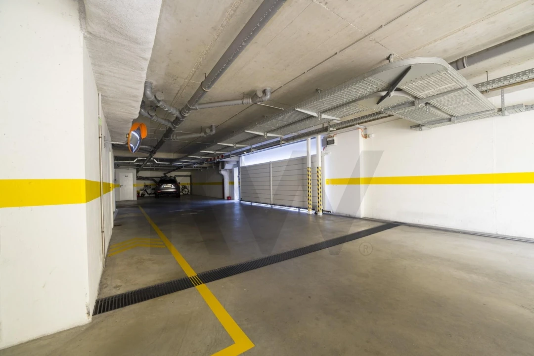 Apartamento T2 para Arrendamento em Carcavelos e Parede Foto 38