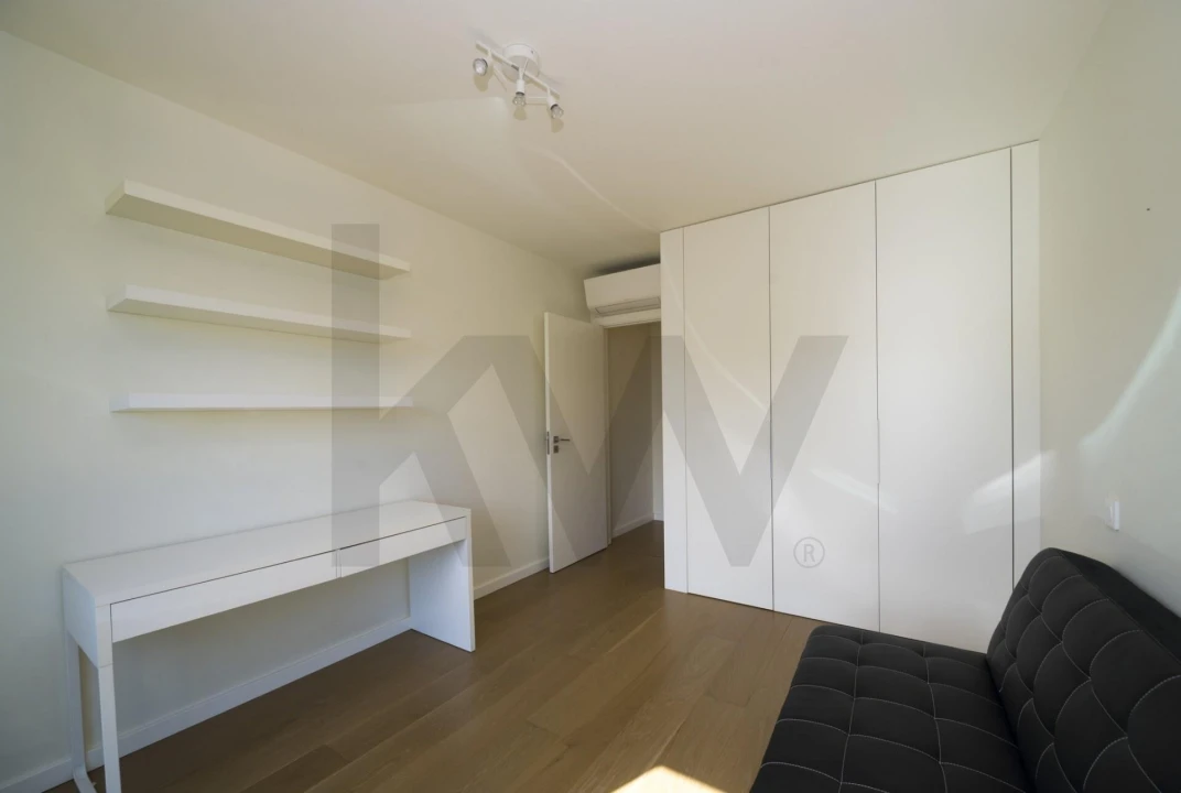 Apartamento T2 para Arrendamento em Carcavelos e Parede Foto 15