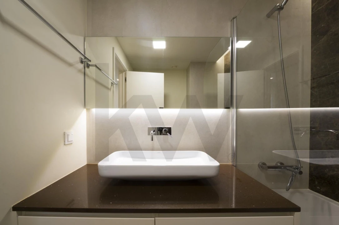 Apartamento T2 para Arrendamento em Carcavelos e Parede Foto 14