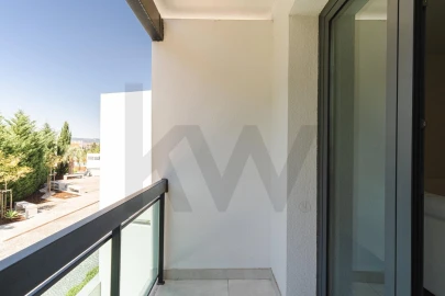 Apartamento T2 para Arrendamento em Carcavelos e Parede