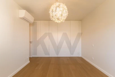 Apartamento T2 para Arrendamento em Carcavelos e Parede