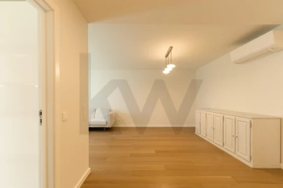 Apartamento T2 para Arrendamento em Carcavelos e Parede