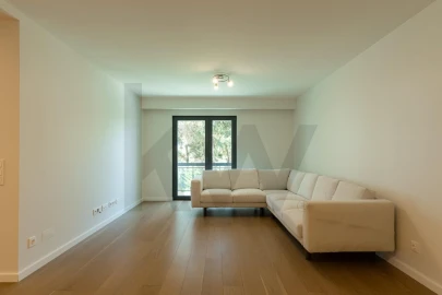 Apartamento T2 para Arrendamento em Carcavelos e Parede