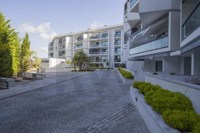 Apartamento T2 para Arrendamento em Carcavelos e Parede
