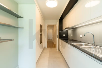 Apartamento T2 para Arrendamento em Carcavelos e Parede