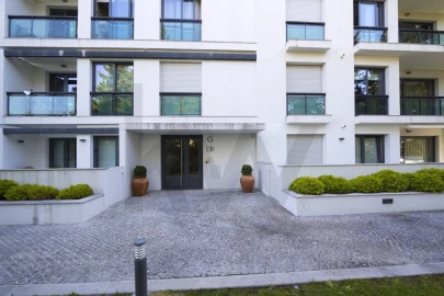 Apartamento T2 para Arrendamento em Carcavelos e Parede
