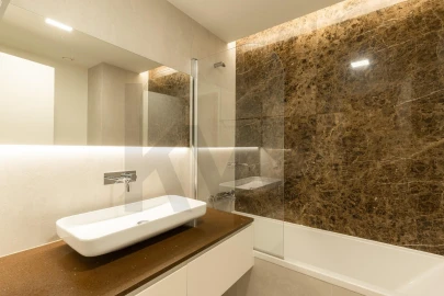 Apartamento T2 para Arrendamento em Carcavelos e Parede