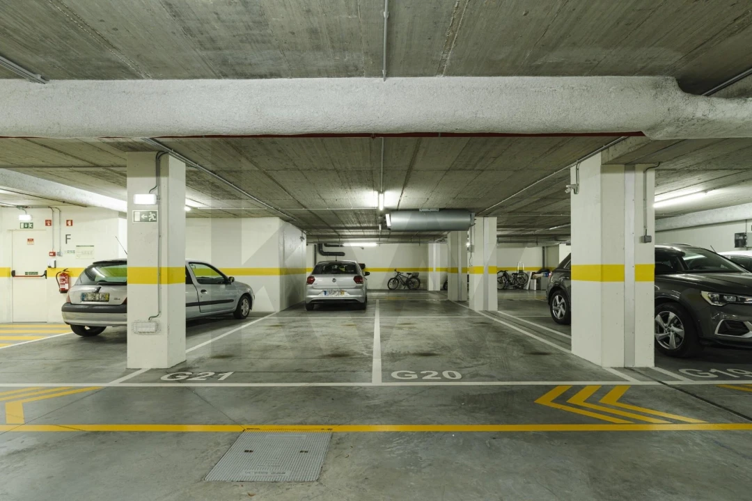 Apartamento T2 para Arrendamento em Carcavelos e Parede Foto 27