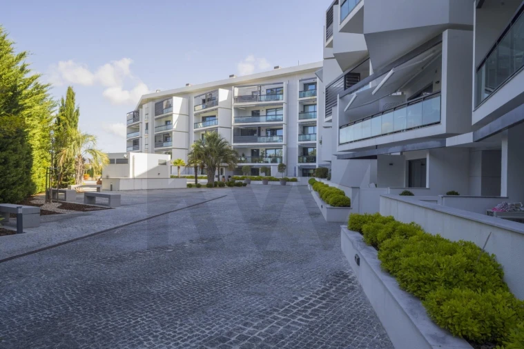 Apartamento T2 para Arrendamento em Carcavelos e Parede Foto 34