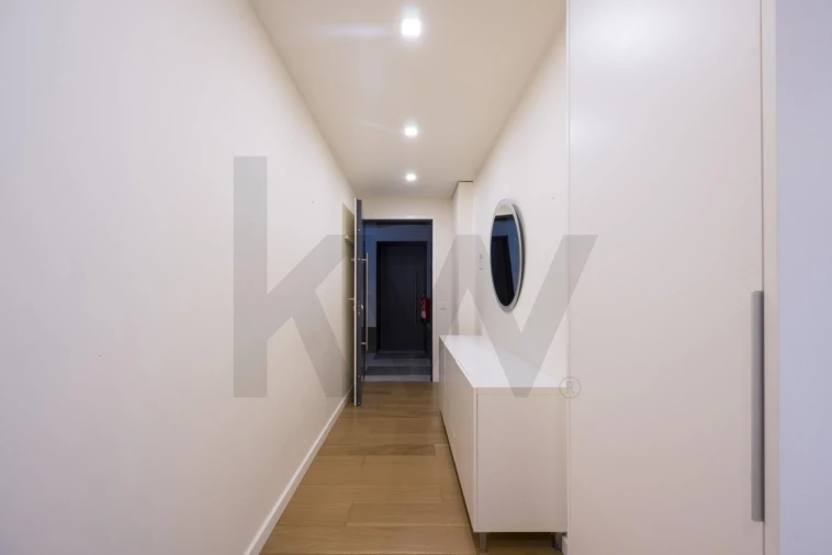 Apartamento T2 para Arrendamento em Carcavelos e Parede Foto 9