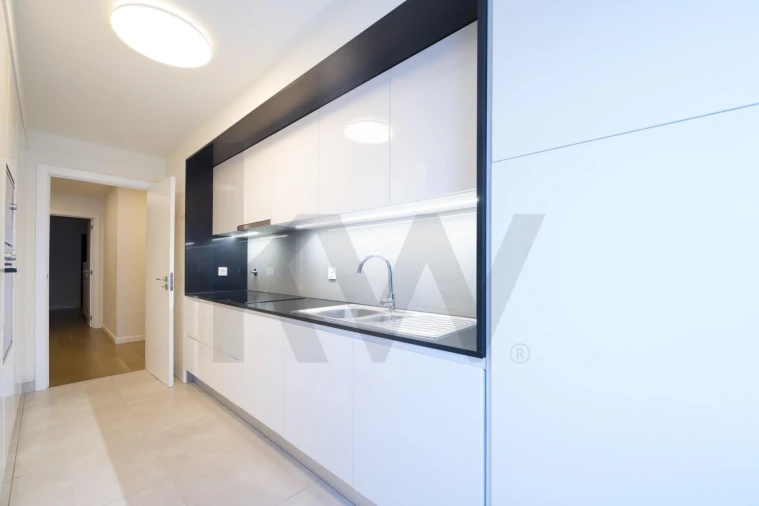 Apartamento T2 para Arrendamento em Carcavelos e Parede Foto 8