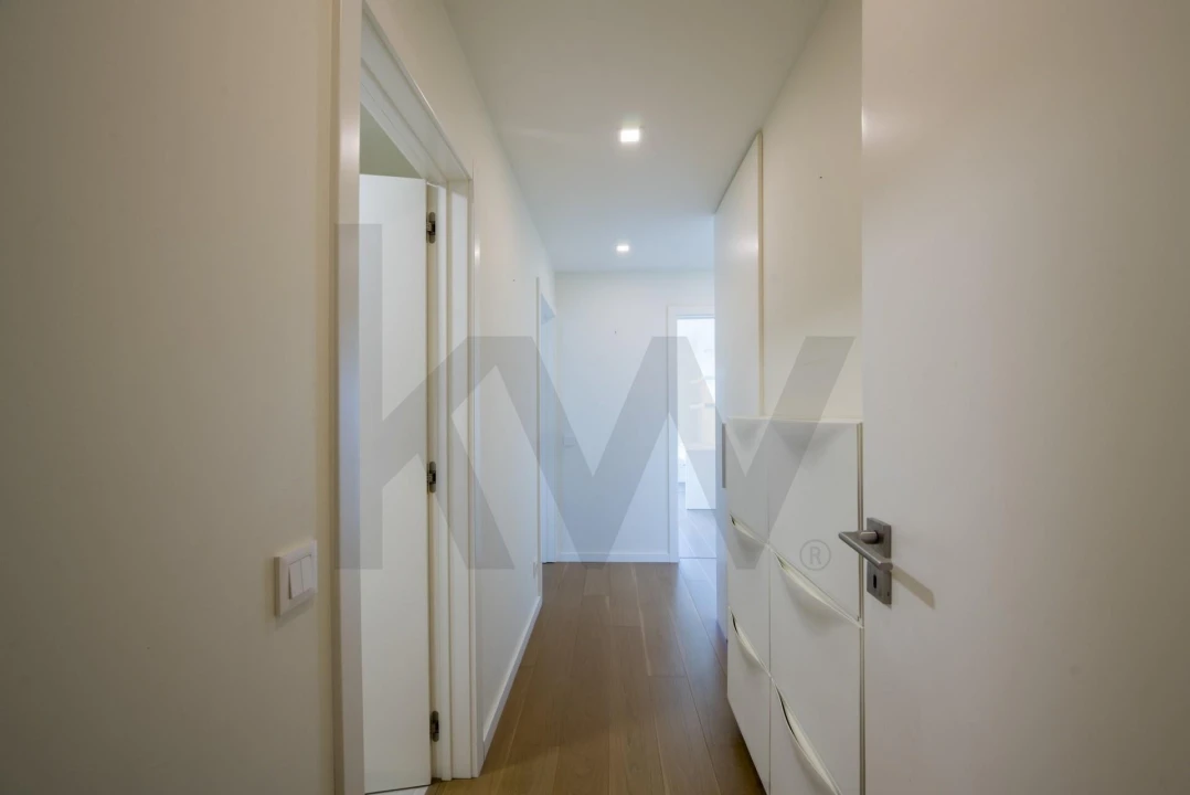 Apartamento T2 para Arrendamento em Carcavelos e Parede Foto 10