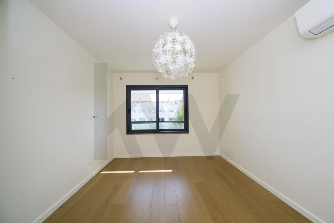 Apartamento T2 para Arrendamento em Carcavelos e Parede Foto 12