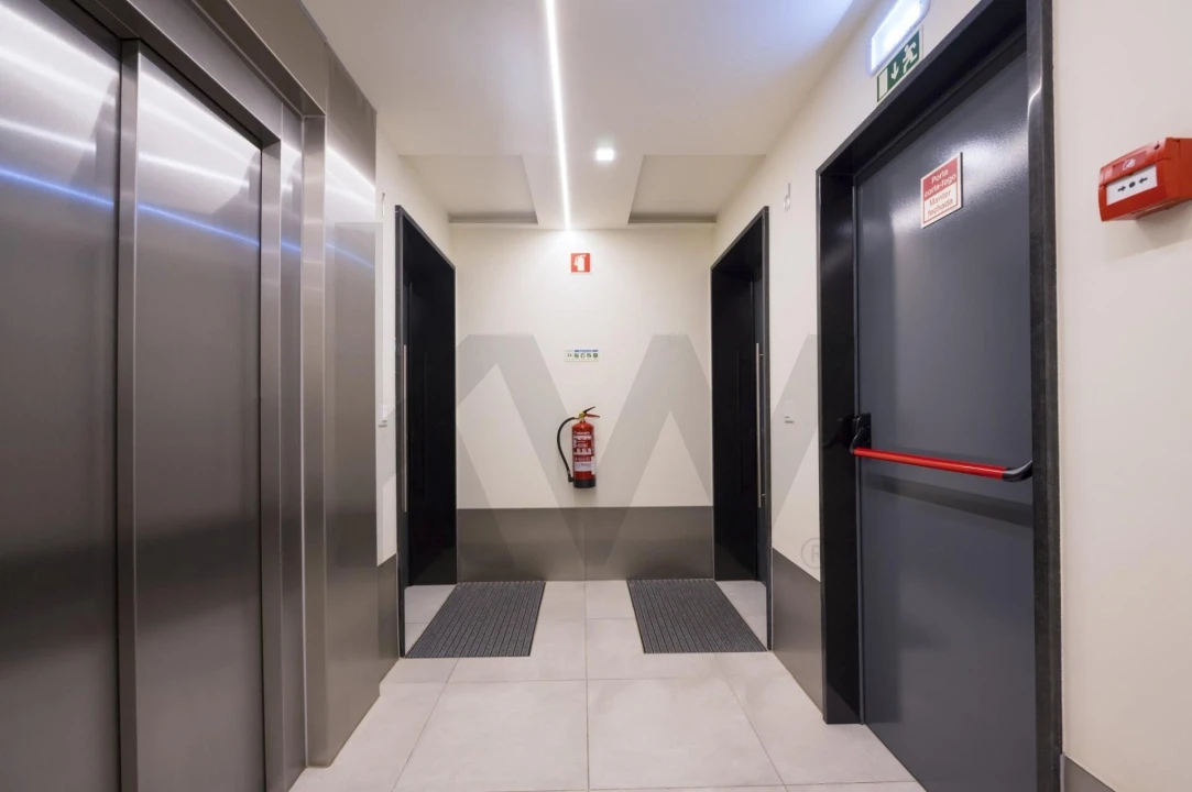 Apartamento T2 para Arrendamento em Carcavelos e Parede Foto 36