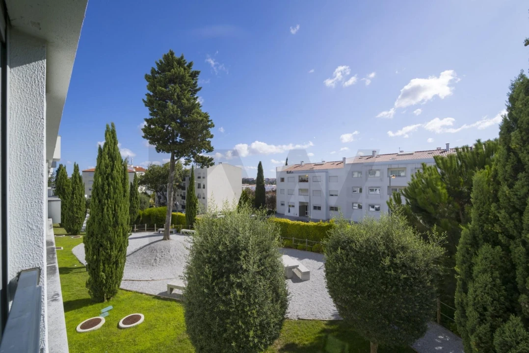 Apartamento T2 para Arrendamento em Carcavelos e Parede Foto 23