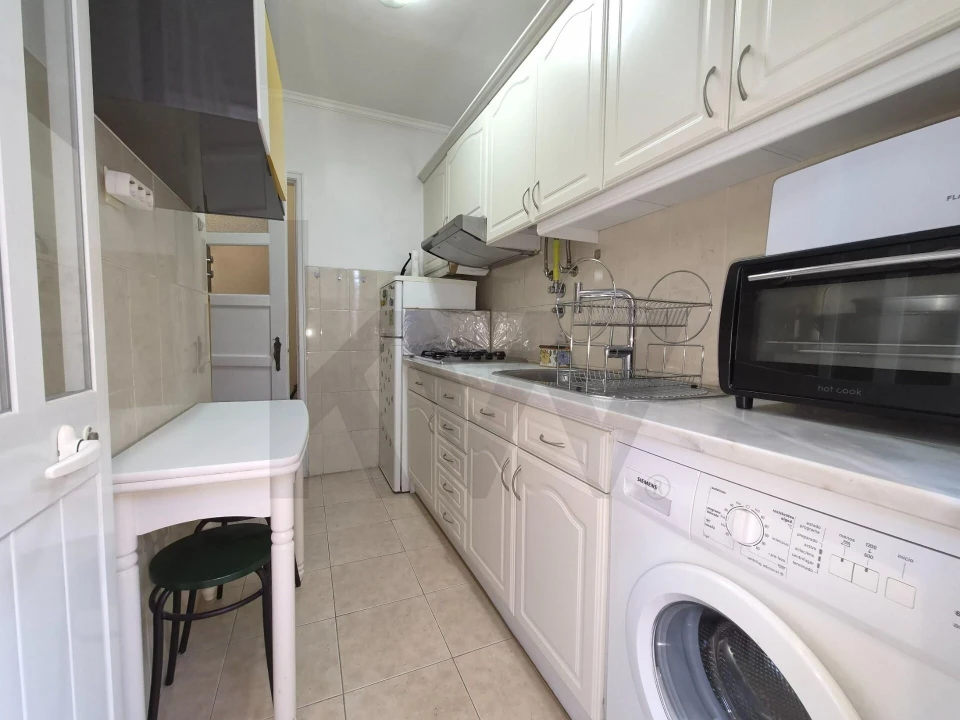 Apartamento T2 para Arrendamento em São Domingos de Benfica Foto 9