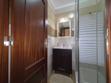 Apartamento T2 para Arrendamento em São Domingos de Benfica