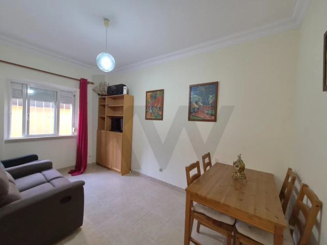 Apartamento T2 para Arrendamento em São Domingos de Benfica Foto 4