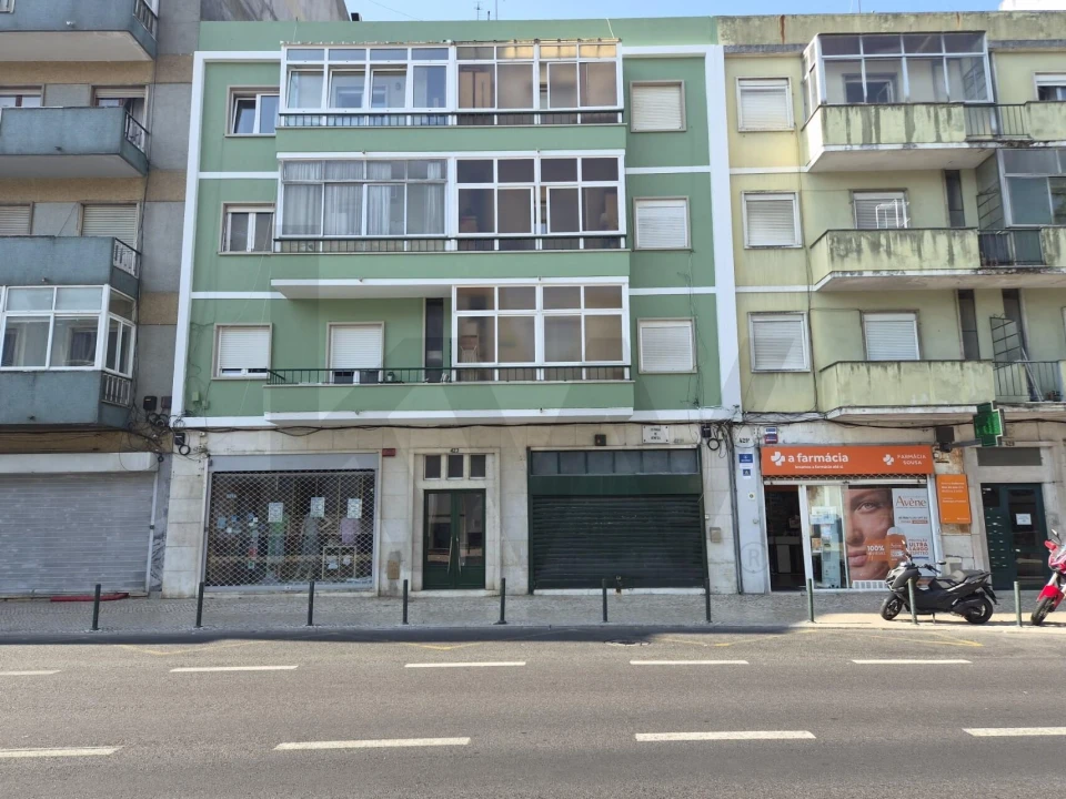 Apartamento T2 para Arrendamento em São Domingos de Benfica Foto 1