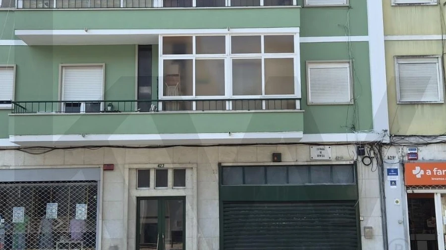 Apartamento T2 para Arrendamento em São Domingos de Benfica