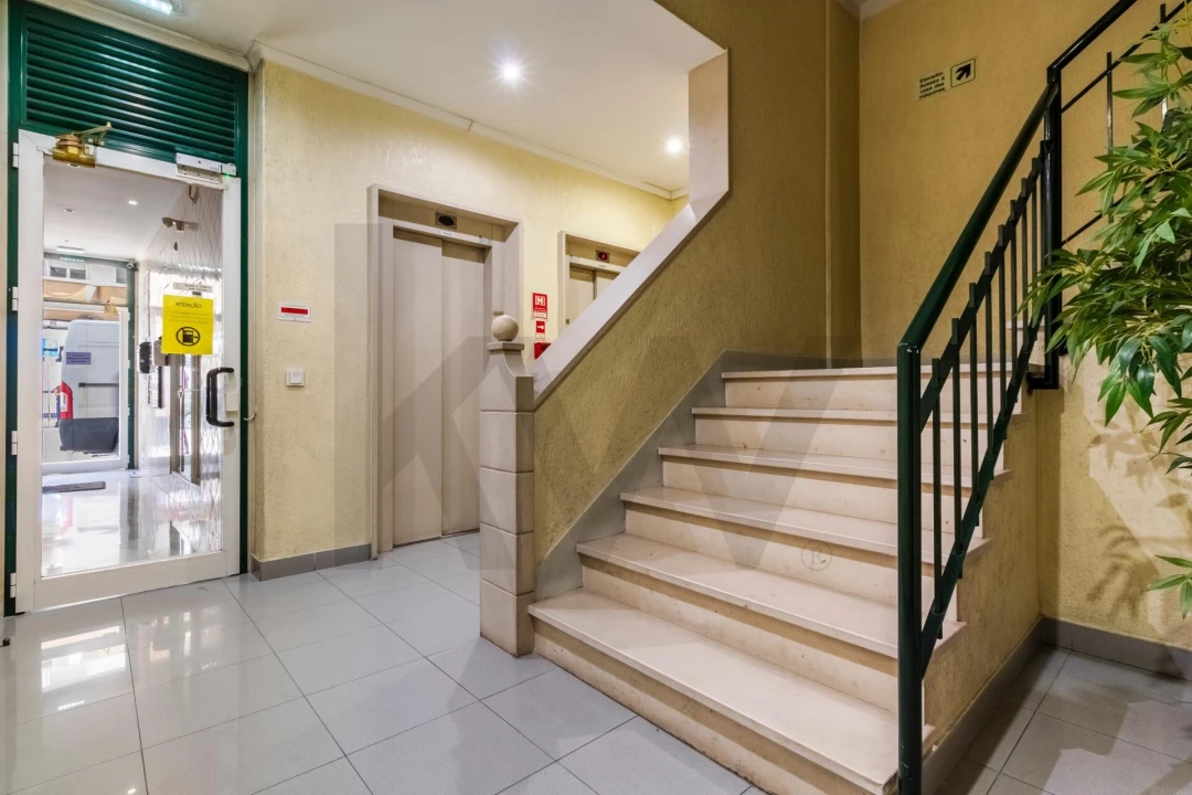 Apartamento T2 para Venda em Penha de França Foto 26