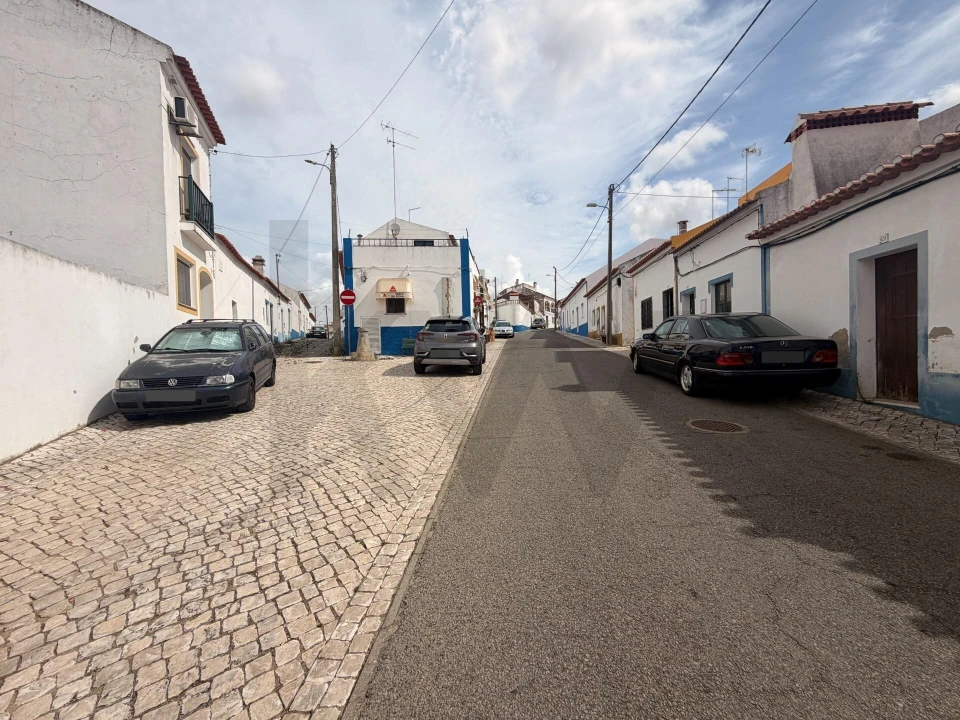 Moradia T2 para Venda em Torrão Foto 25