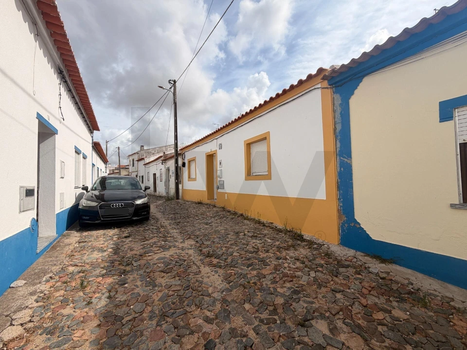 Moradia T2 para Venda em Torrão Foto 22