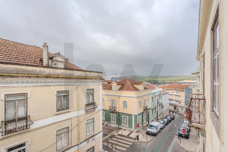 Apartamento T2 para Venda em Campolide Foto 34