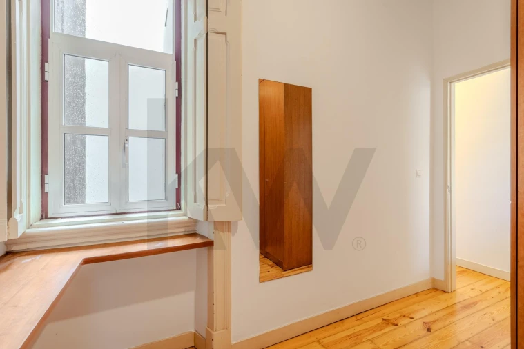 Apartamento T2 para Venda em Campolide Foto 27