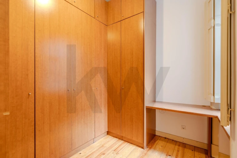 Apartamento T2 para Venda em Campolide Foto 29