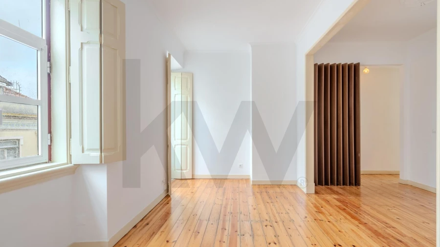 Apartamento T2 para Venda em Campolide