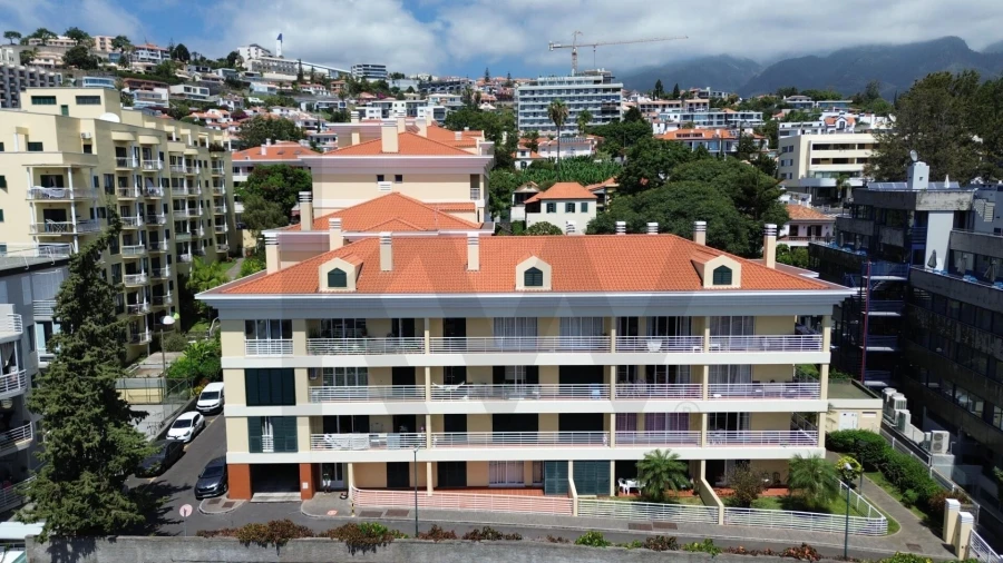 Apartamento T3 para Arrendamento em São Martinho Foto 21