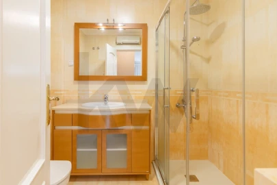 Apartamento T3 para Venda em Carnide