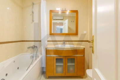 Apartamento T3 para Venda em Carnide