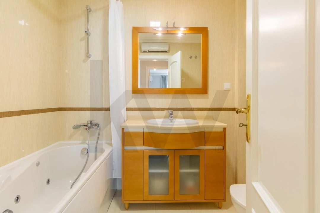 Apartamento T3 para Venda em Carnide Foto 14