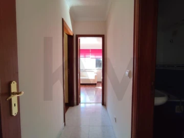 Apartamento T2 para Arrendamento em Corroios