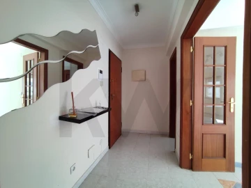 Apartamento T2 para Arrendamento em Corroios