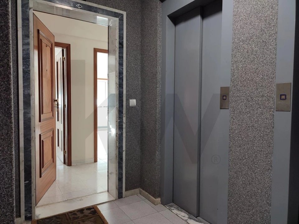 Apartamento T2 para Arrendamento em Corroios Foto 1