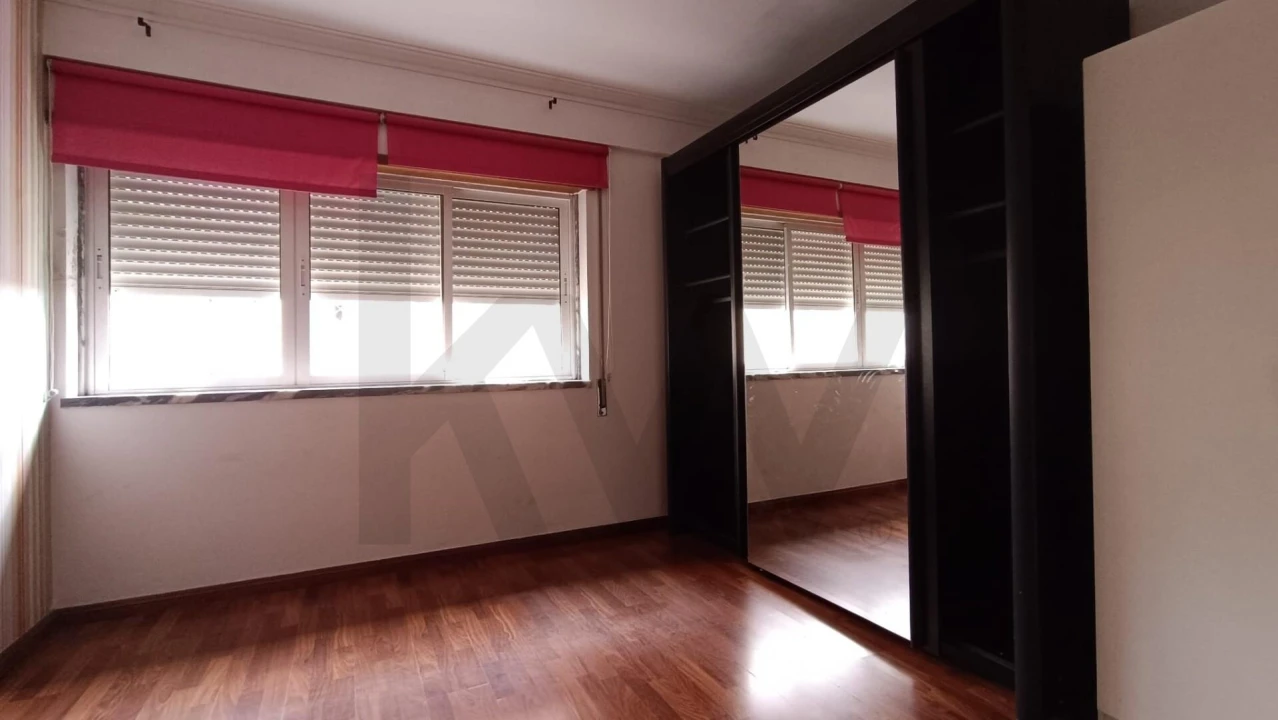 Apartamento T2 para Arrendamento em Corroios Foto 26